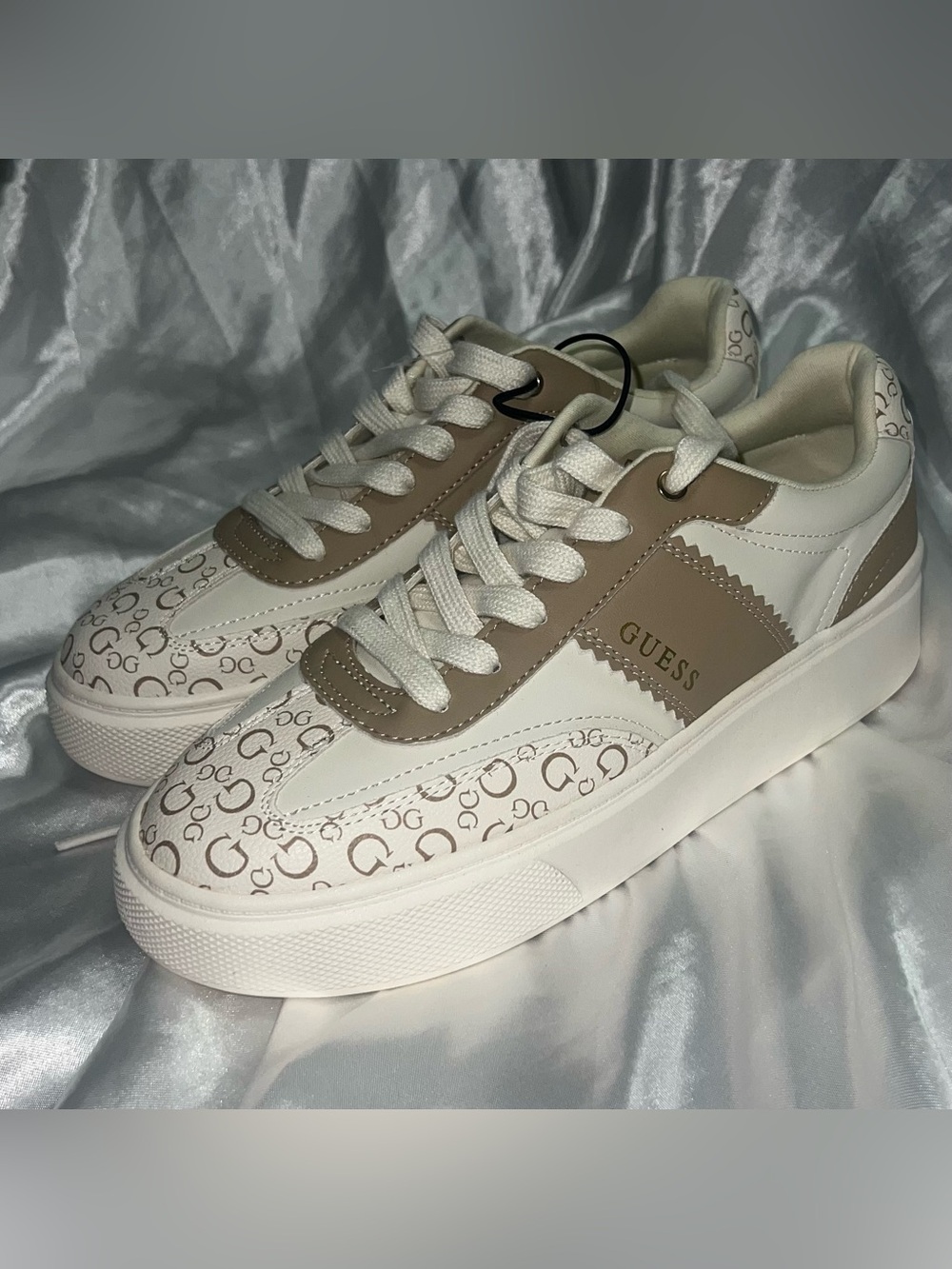 GUESS White and Taupe Logo Panel Lace-Up Sneakers